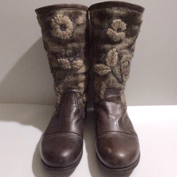 Unusual Bunker leather embroidered slouch boots - Picture 2 of 16